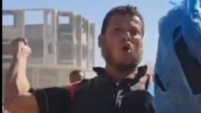 بعد أن صاح مقهوراً : 