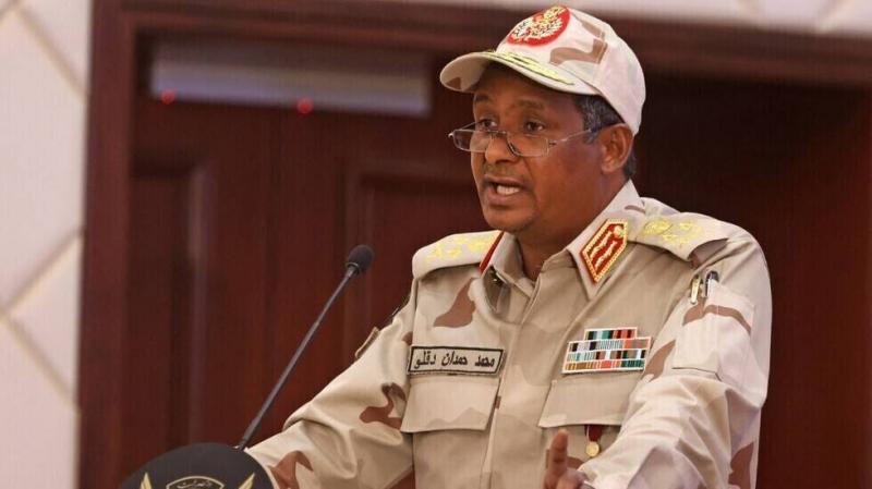 دقلو: نجدد التزامنا بالتحول الديمقراطي وإبعاد العسكريين عن السياسة