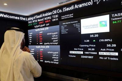"الأحمر" يصبغ مؤشرات الأسهم الخليجية.. والسعودية الناجي الوحيد