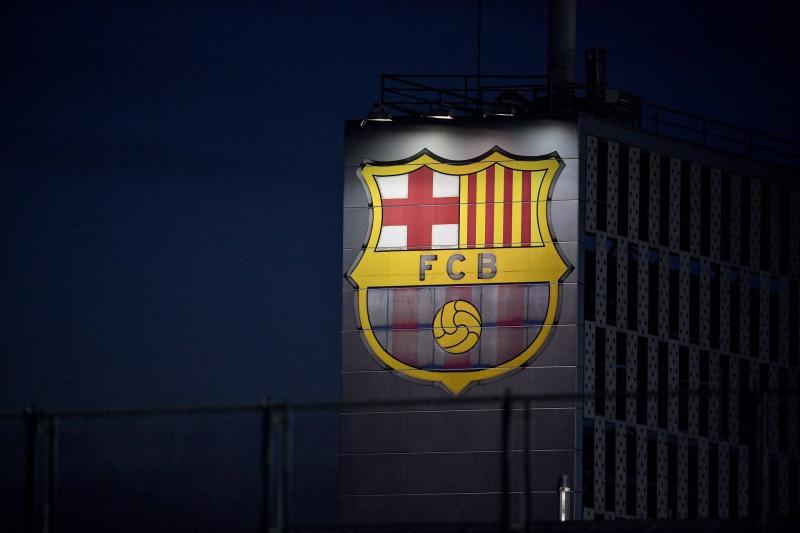 برشلونة يبيع لاعبه إلى رين