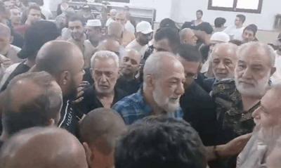 ظهور علنيّ لمنير المقدح بعد اغتيال شقيقه في صيدا
