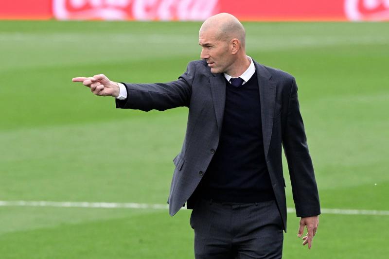 النصر يفكر في زيدان.. ما تعليق رونالدو؟