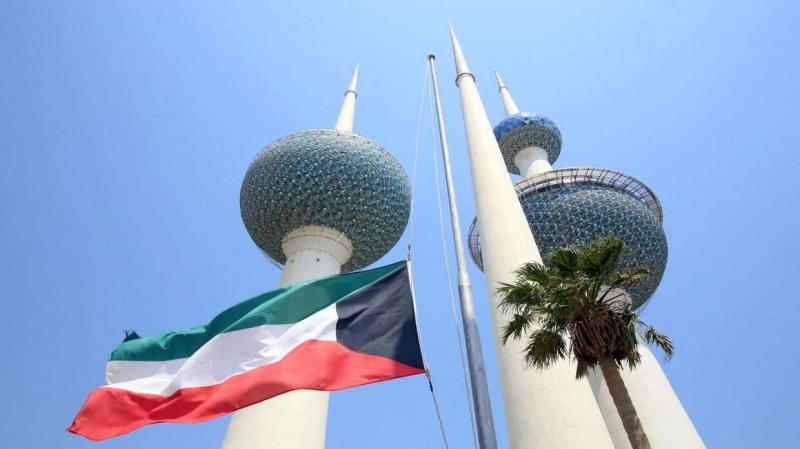 بالفيديو.. فنان خليجي شهير يعلن بتر ساقه!