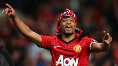 إيفرا يعتذر عن تصرفاته في 