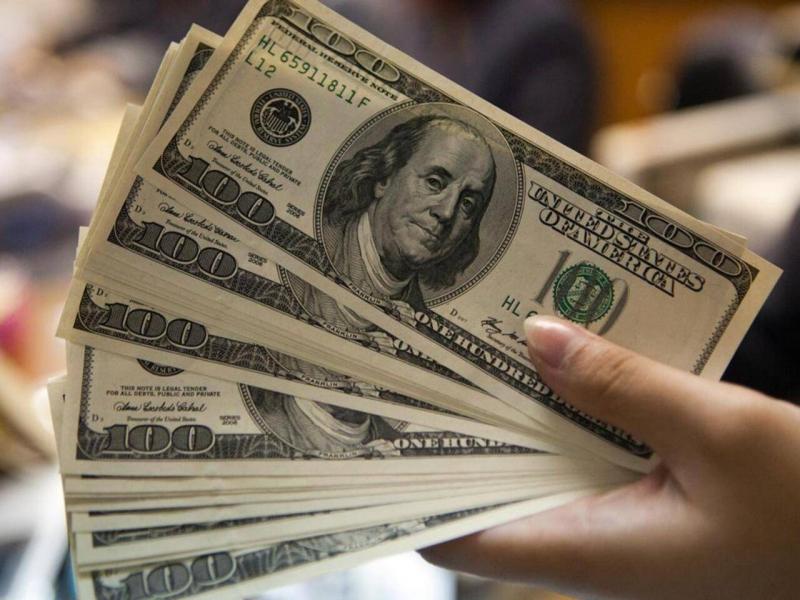 مصر.. توقعات بارتفاع كبير لسعر الدولار