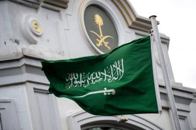 السعودية ترحل 11 ألف شخص