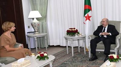رسالة من ماكرون لتبون وسط التوترات القائمة