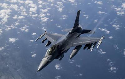 مقاتلات F-16 الأميركية تواجه منظومة S-400 الروسية.. لمن الغلبة؟