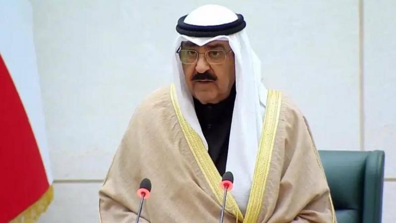 أمير الكويت يقبل استقالة وزير النفط.. من البديل؟